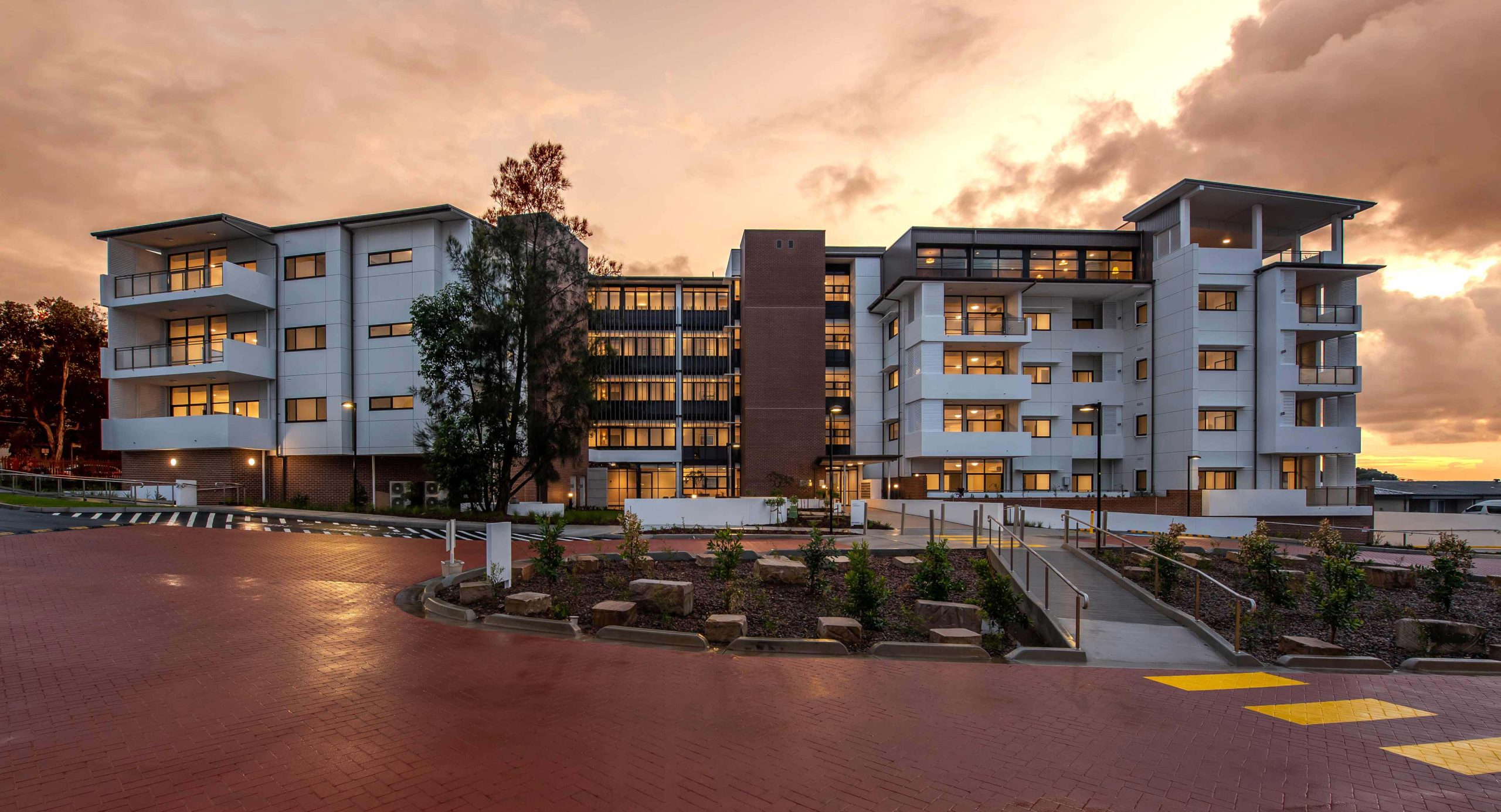 HammondCare's HammondGrove Miranda, five storey exterior