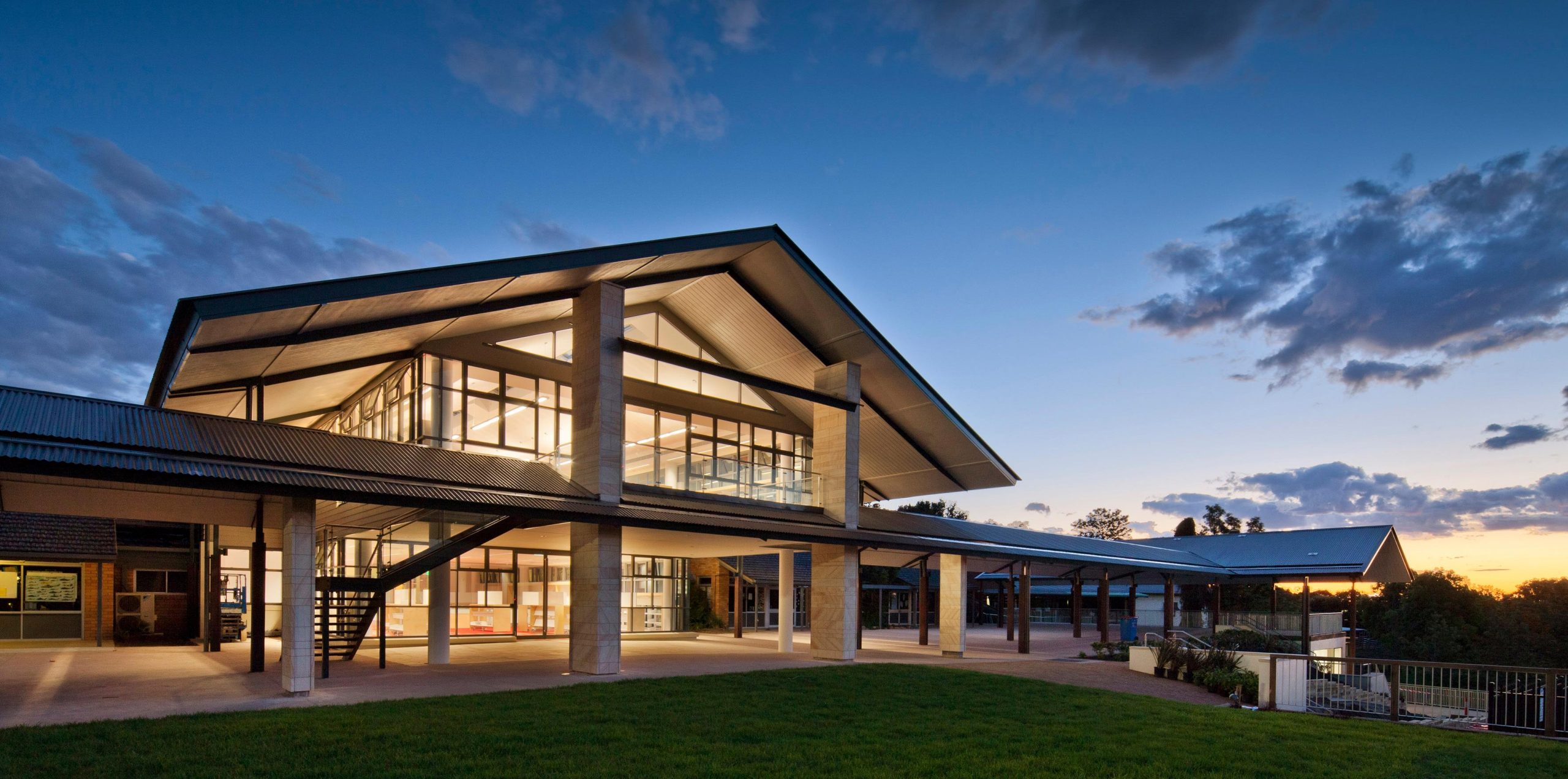 Kings Prep School New Learning Centre, exterior at night